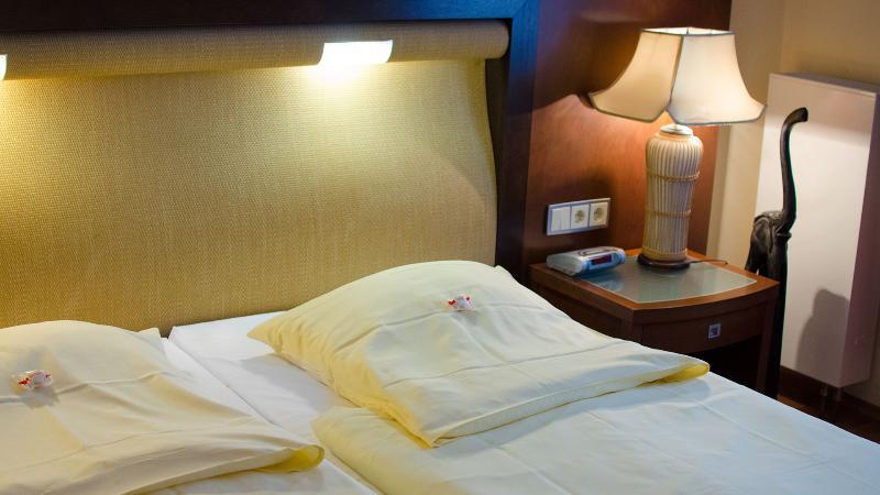 קלן Royal Inn מראה חיצוני תמונה